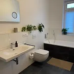 Zentrale Citywohnung Bayreuth, Loggia, Garage شقة بايروث